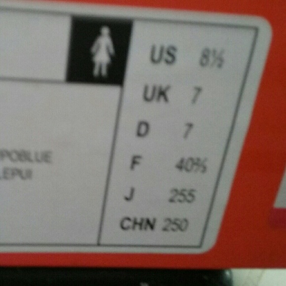 Yohji Yamamoto Y-3 - Picture 3 of 3