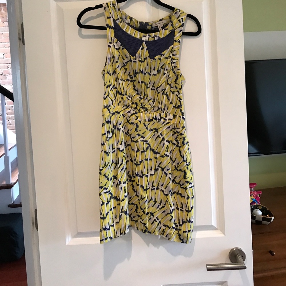 Bcbg size 4 dress