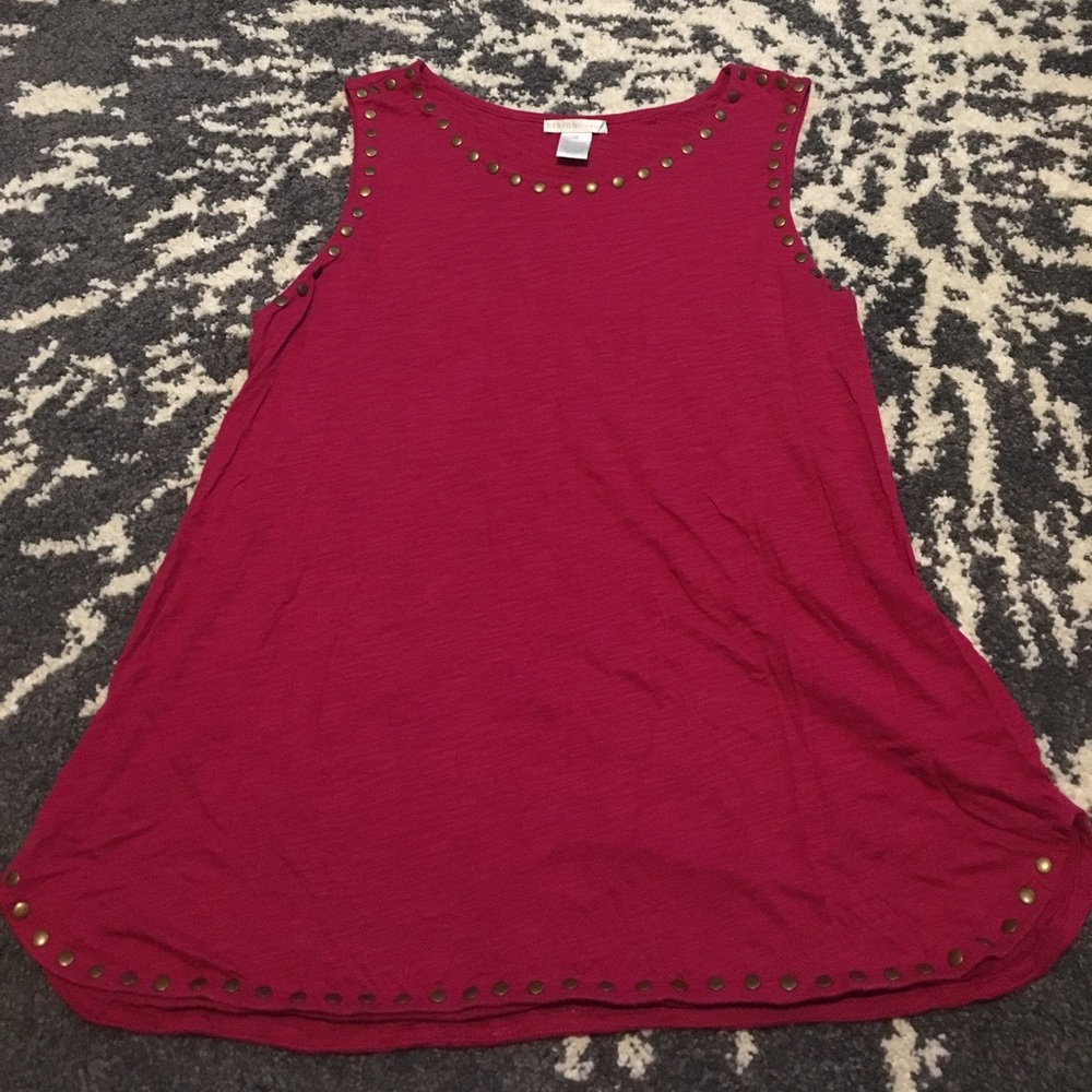 Flowy tank
