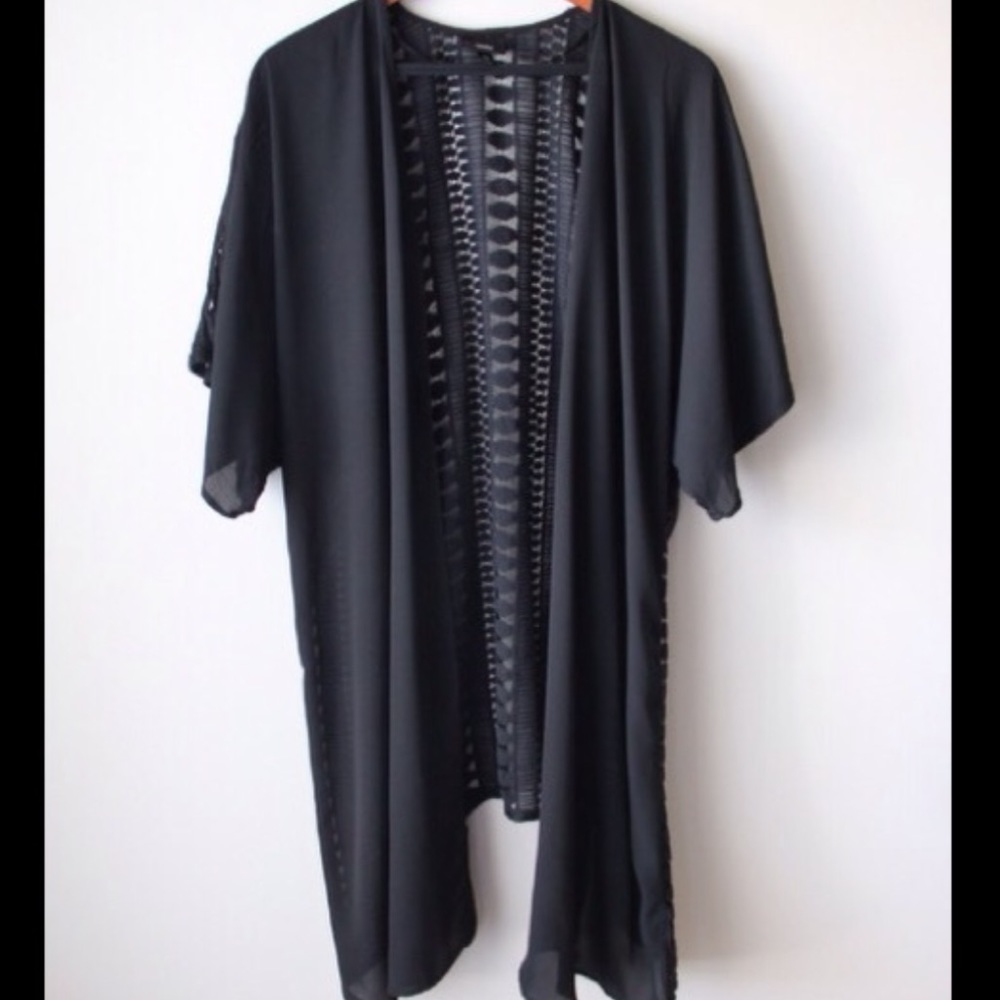 Mossimo Crochet back Kimono