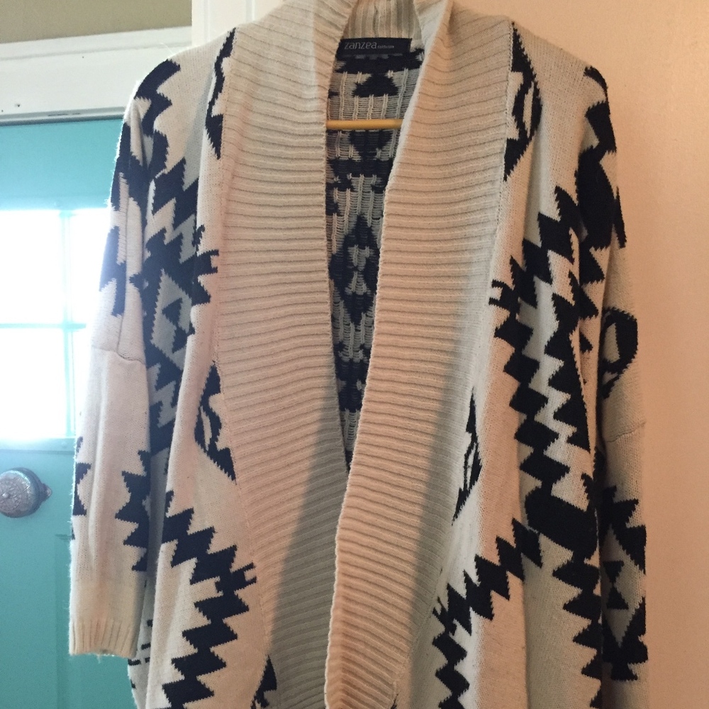 CLOSET CLOSING 01/05! Tribal Cardigan Sweater