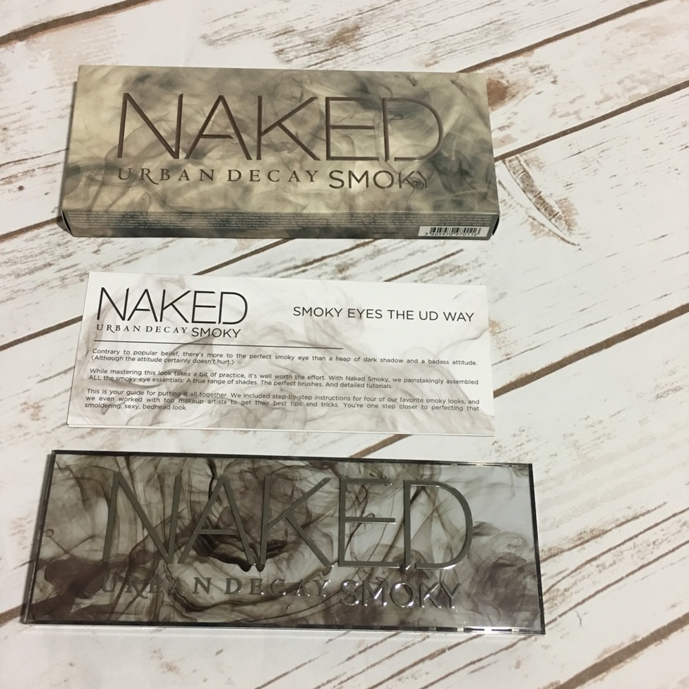 Urban Decay Smoky Palette - Picture 4 of 5