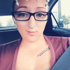 Meet your Posher, Gina