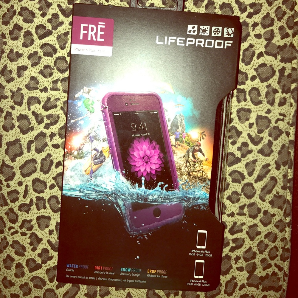 NWT Purple Lifeproof case for IPhone 6/6s Plus