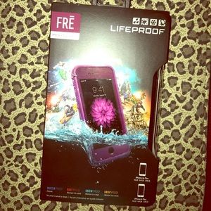 NWT Purple Lifeproof case for IPhone 6/6s Plus
