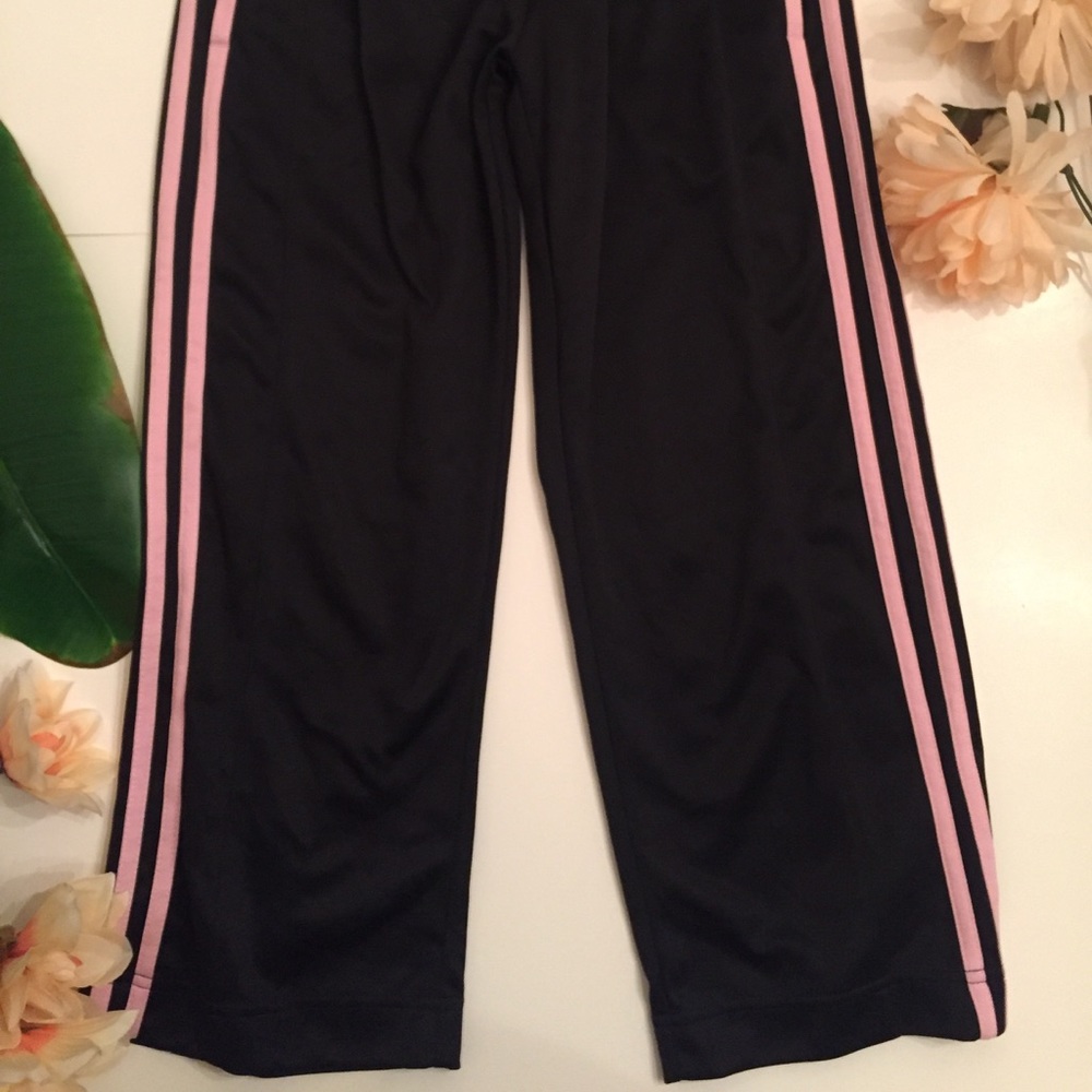 ADIDAS BLACK 3 STRIPES CROPPED CAPRI WORKOUT PANTS - Picture 6 of 8