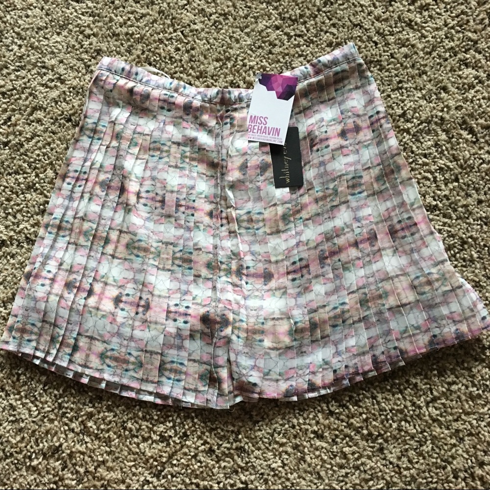 Miss Behavin Whitney Eve pleated skort pastel