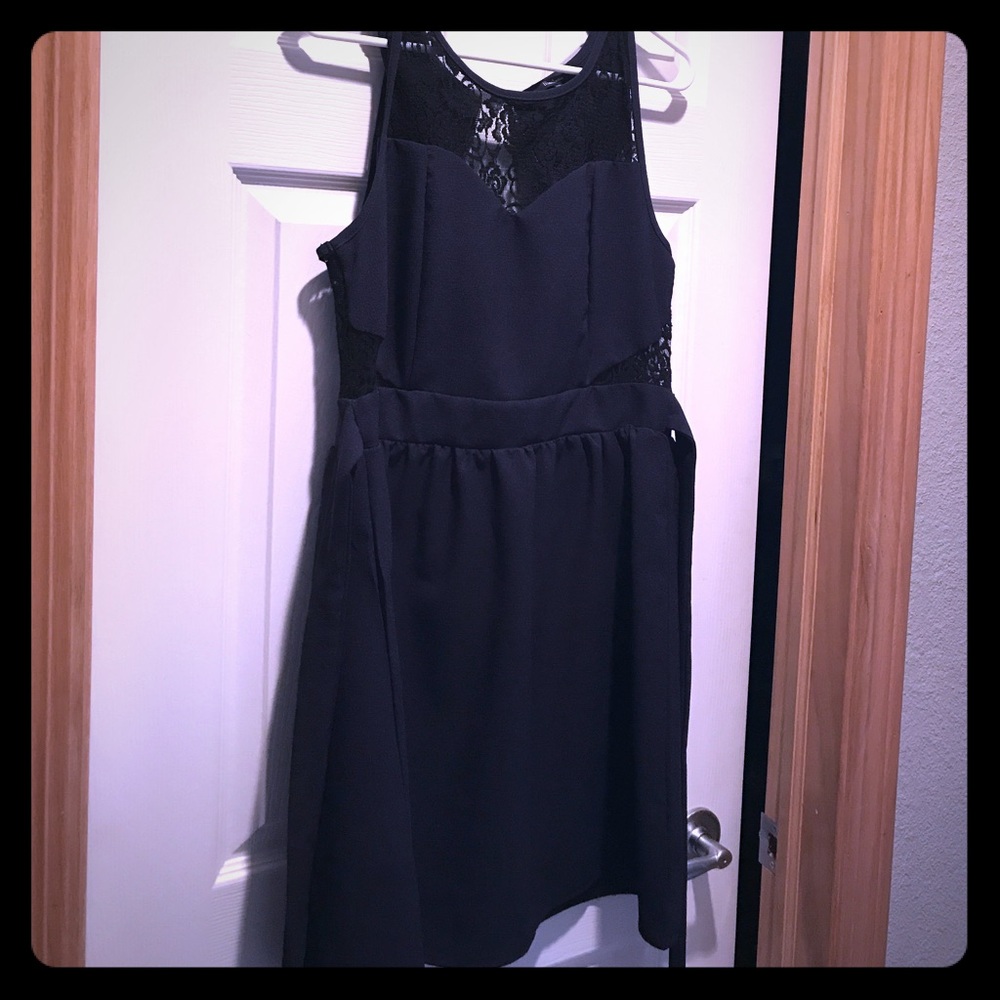 Navy blue with lace midi dress size large monteau