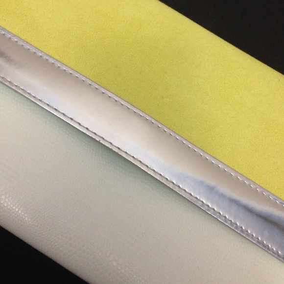 H&M Crossbody/Clutch! - Picture 3 of 3