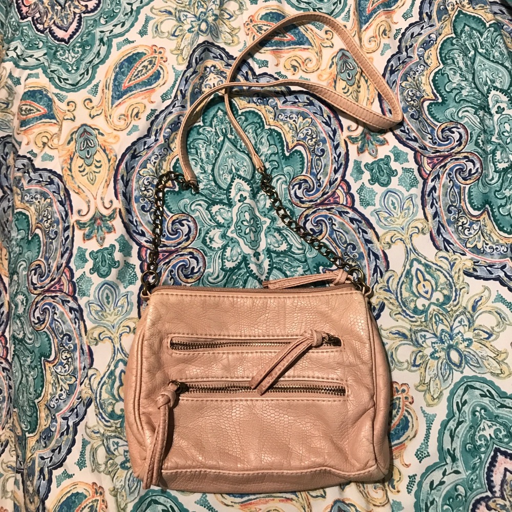 Bueno Crossbody Purse