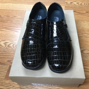 Nursing comfort shoe