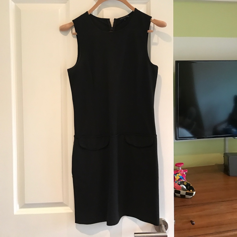 Theory suiting dress size 4