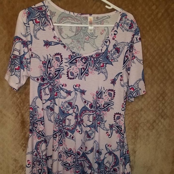 Lularoe S Perfect Tee - Picture 1 of 1