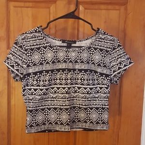 NWOT Black/Cream Print Short Sleeve Knit Crop Top