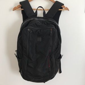 Lululemon Black Back Pack amazing condition