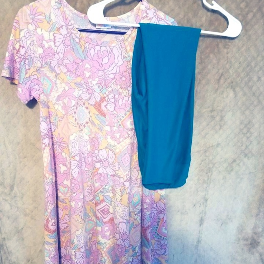 Lularoe  Xs Carly & Os leggings