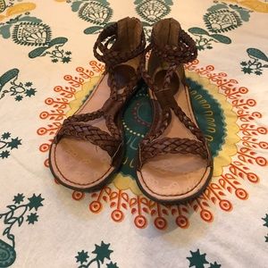 Boc sandals