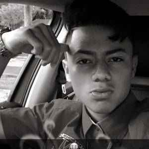 Meet your Posher, Manuel