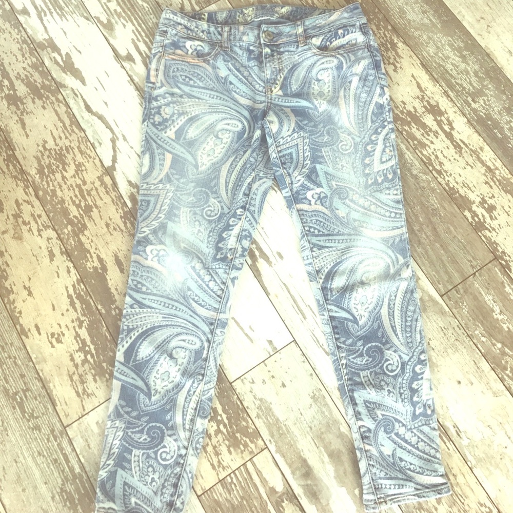 Cute Paisley printed cropped jeans