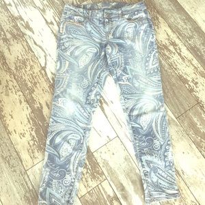 Cute Paisley printed cropped jeans
