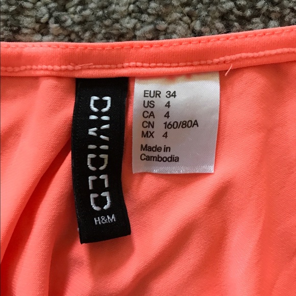 Dress - Picture 2 of 3