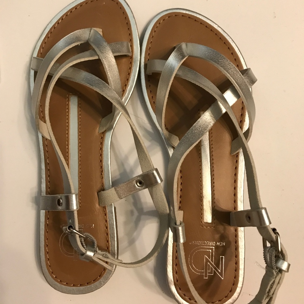 New Direction Sandals Size 6