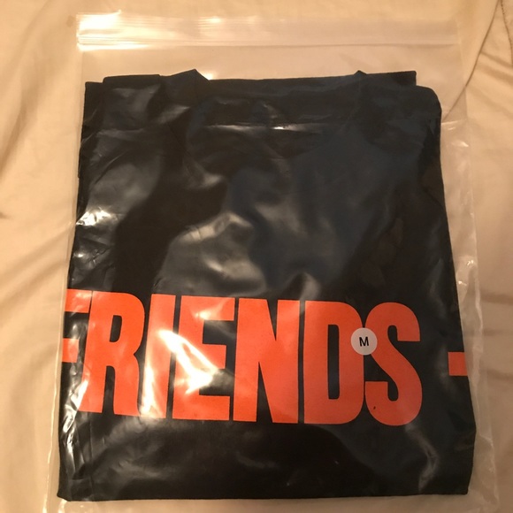 VLONE Friends Shirt - Picture 4 of 4