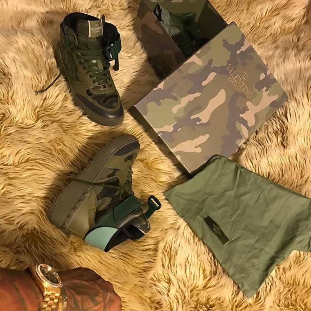 Camo #Valentino🌹