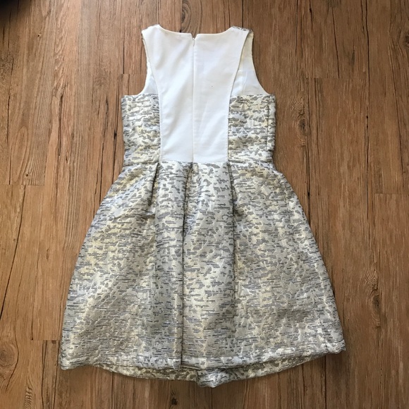 Gold Patterned Dress - Picture 4 of 4