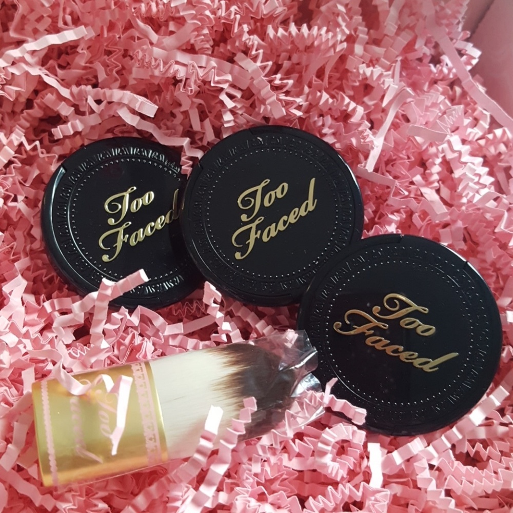 Too Faced Passaport to Bronze deluxe & flatbuki - Picture 2 of 8