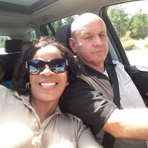 Meet your Posher, Gloria