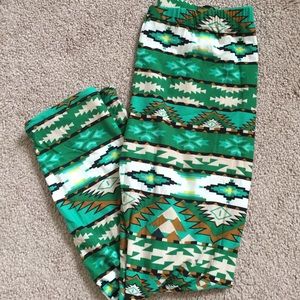 Women's mint Aztec leggings 🍁🍁