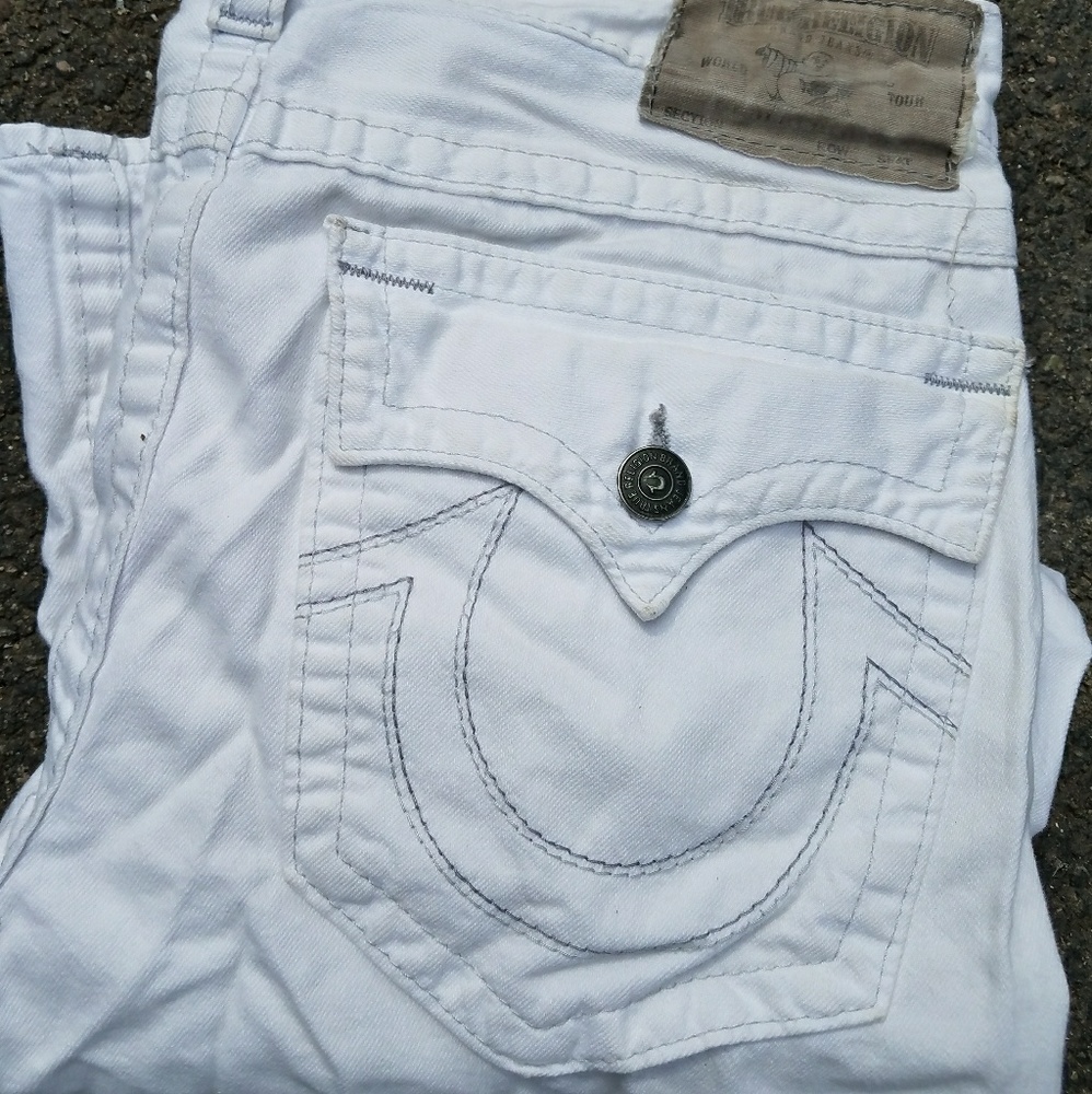 White truey jeans