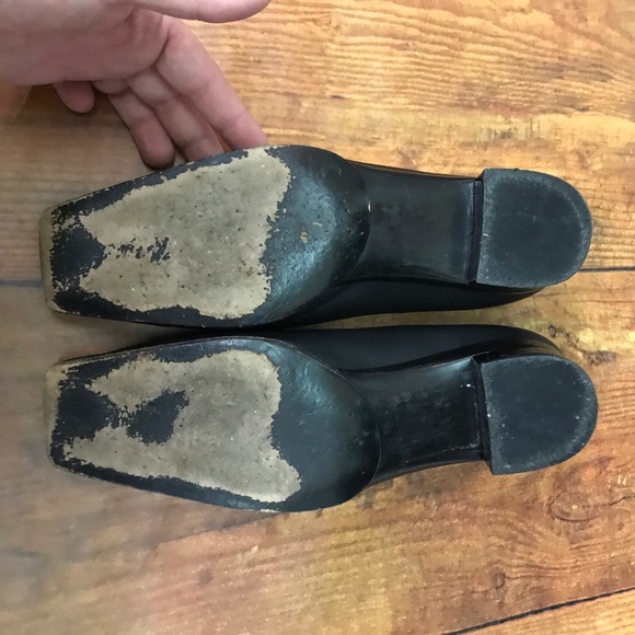 CHANEL - Picture 4 of 5