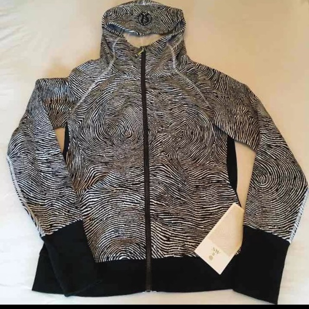 Lululemon scuba hoodie III seawheeze size 6