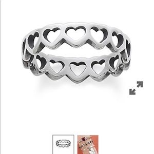 James Avery Tiny hearts ring size 7