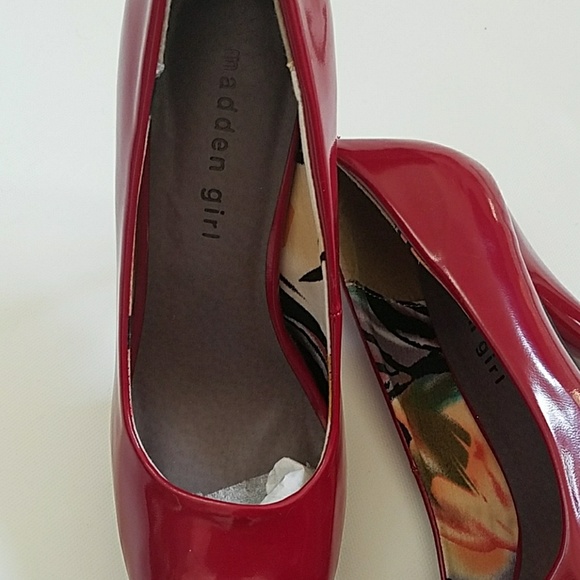 Madden Girl Patent Heels - Picture 5 of 8