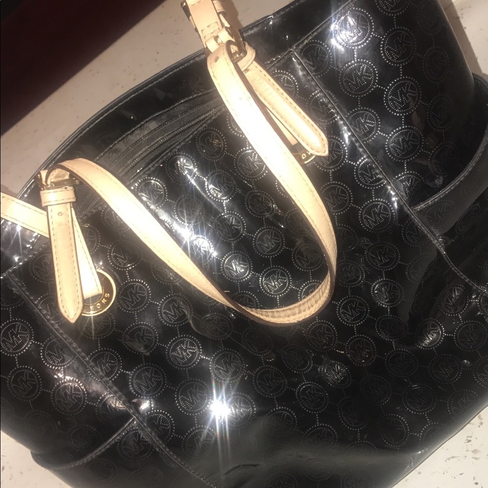 Michael kors purse