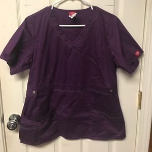 LARGE DICKIES SCRUB TOP