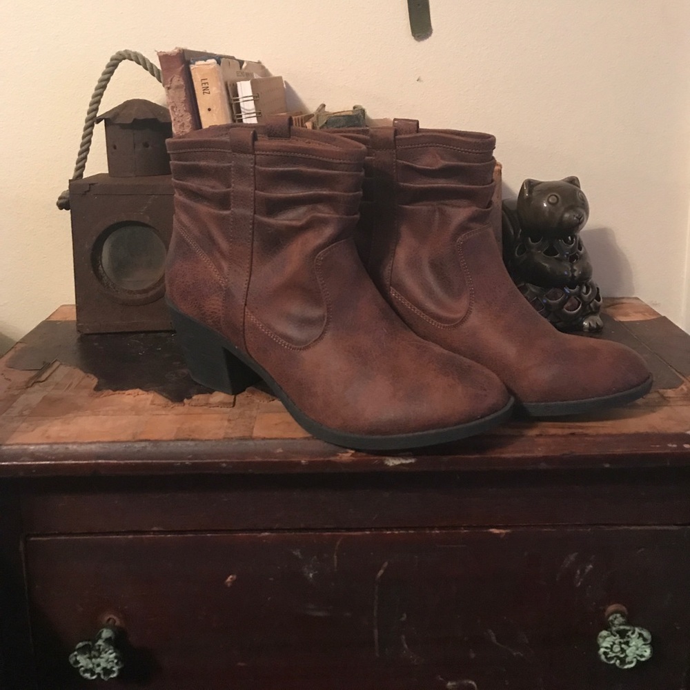 Brown boots