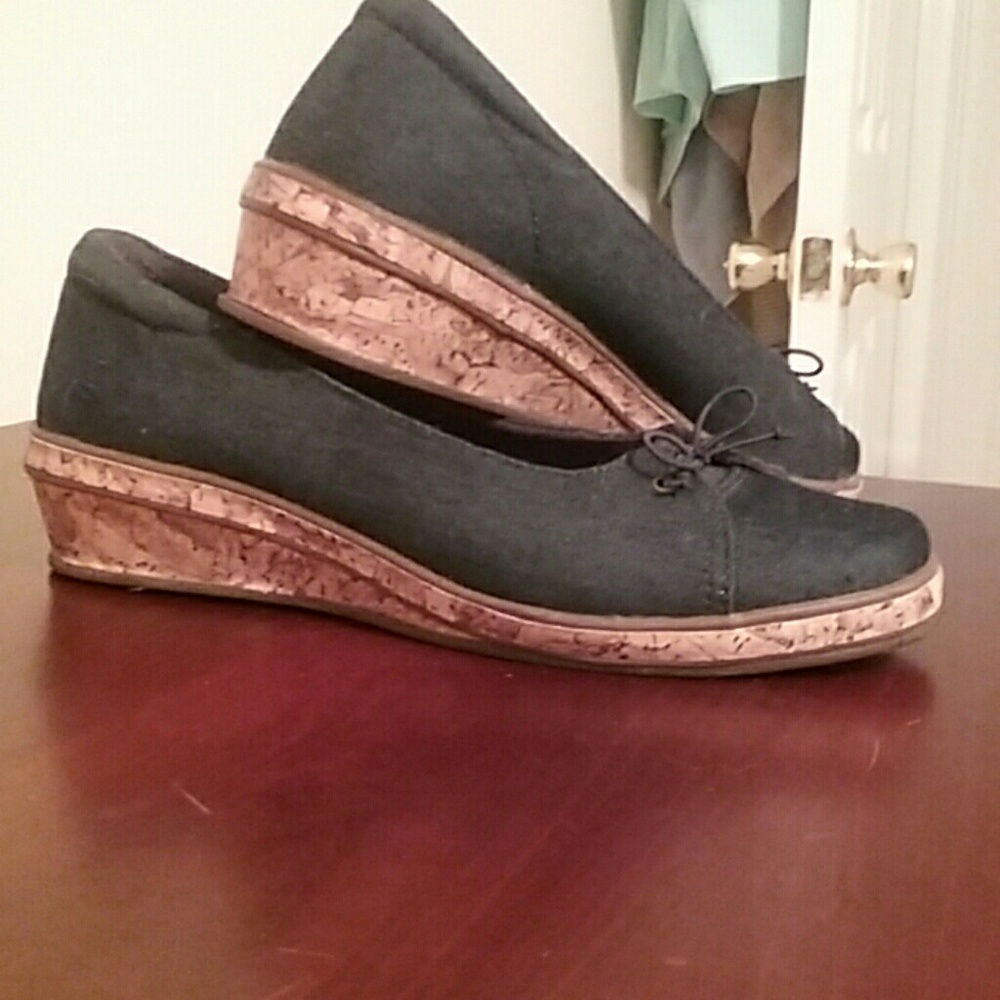 Grasshoppers ortholite slip ons