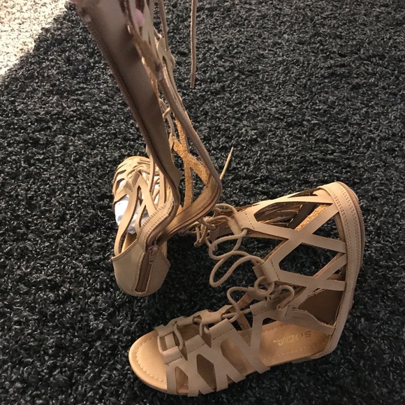 Gladiator sandals - Picture 3 of 3