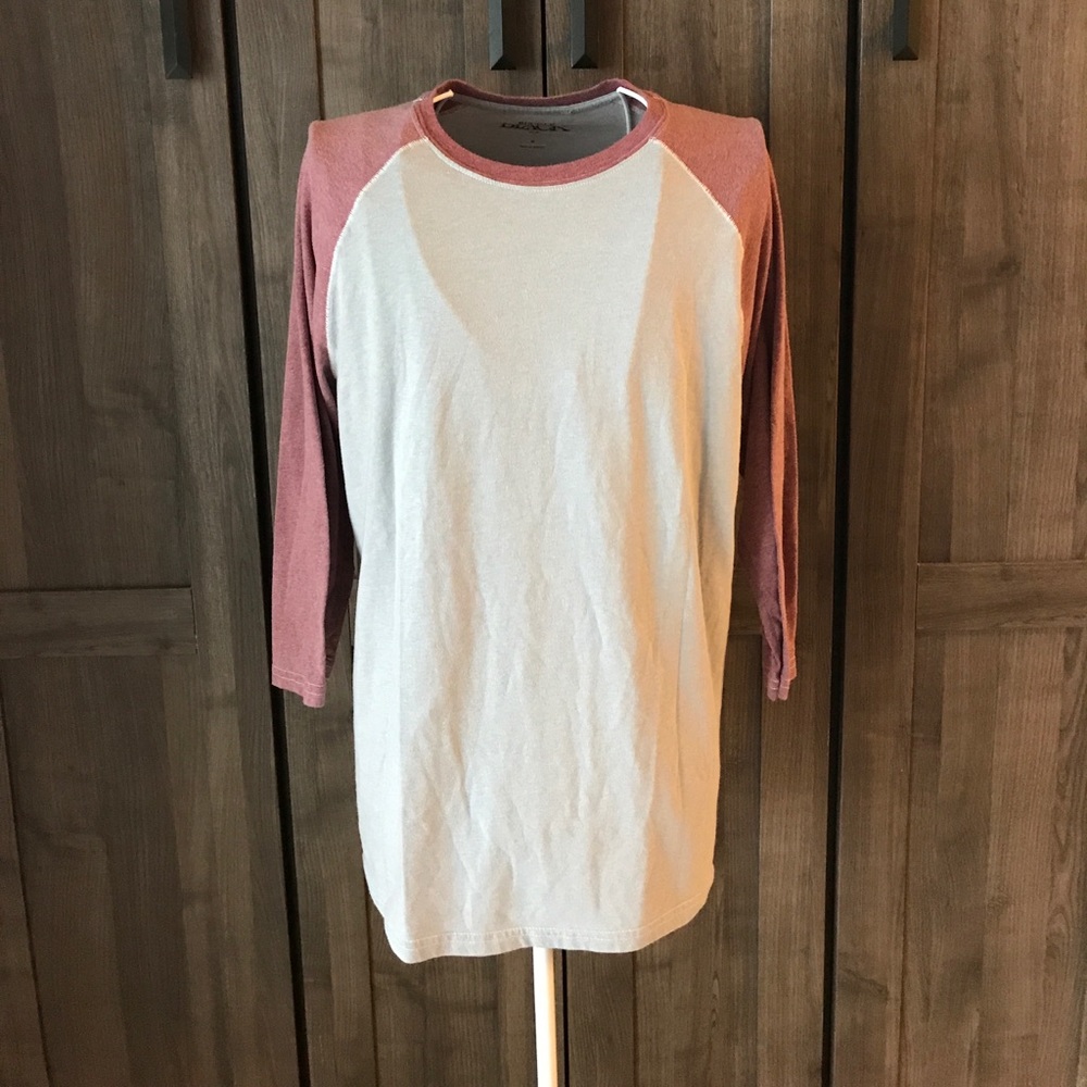 Buckle Black 3/4 length Sleeve crew neck tee shirt