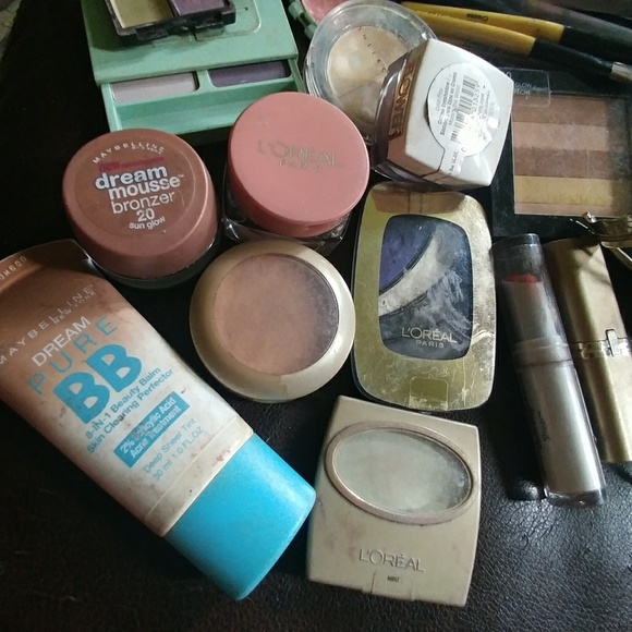 Make up lot UPDATE! Adding bonus items to lot! - Picture 3 of 7