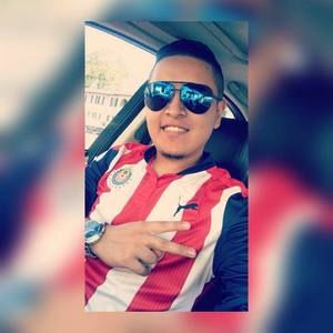 Meet your Posher, Cesar