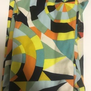 EUC OS geo print Lularoe leggings