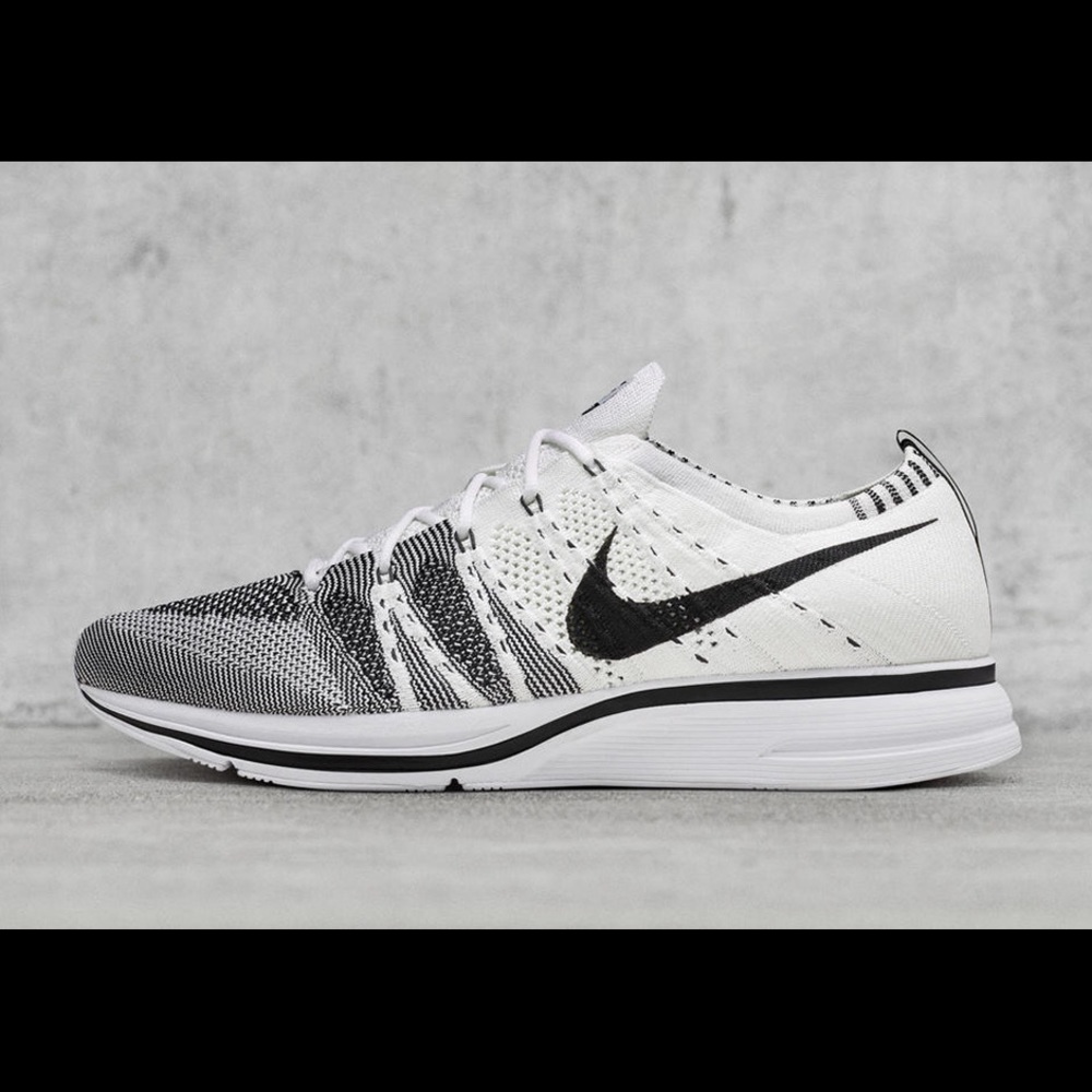 New Deadstock Nike Flyknit Trainer White/Black
