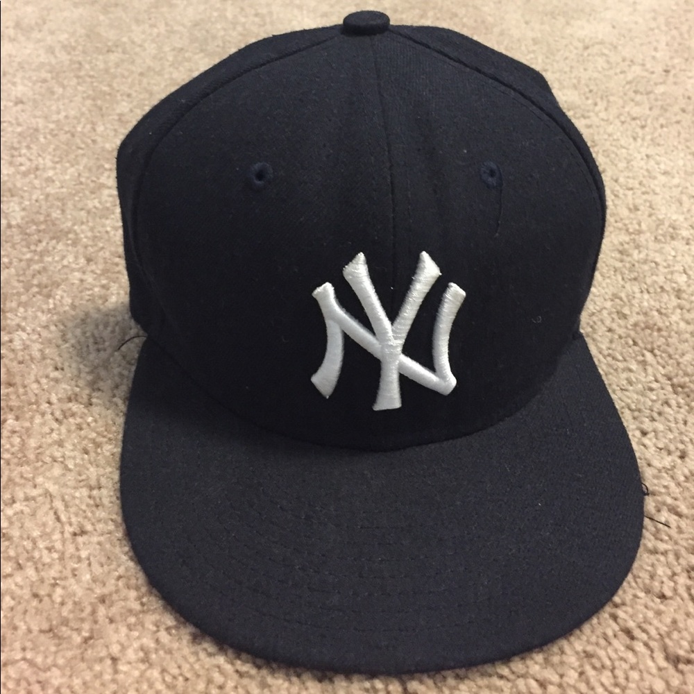Children's fitted hat