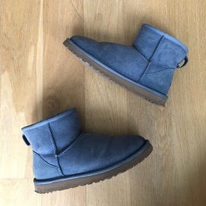 UGG Australia classic mini boots size 7