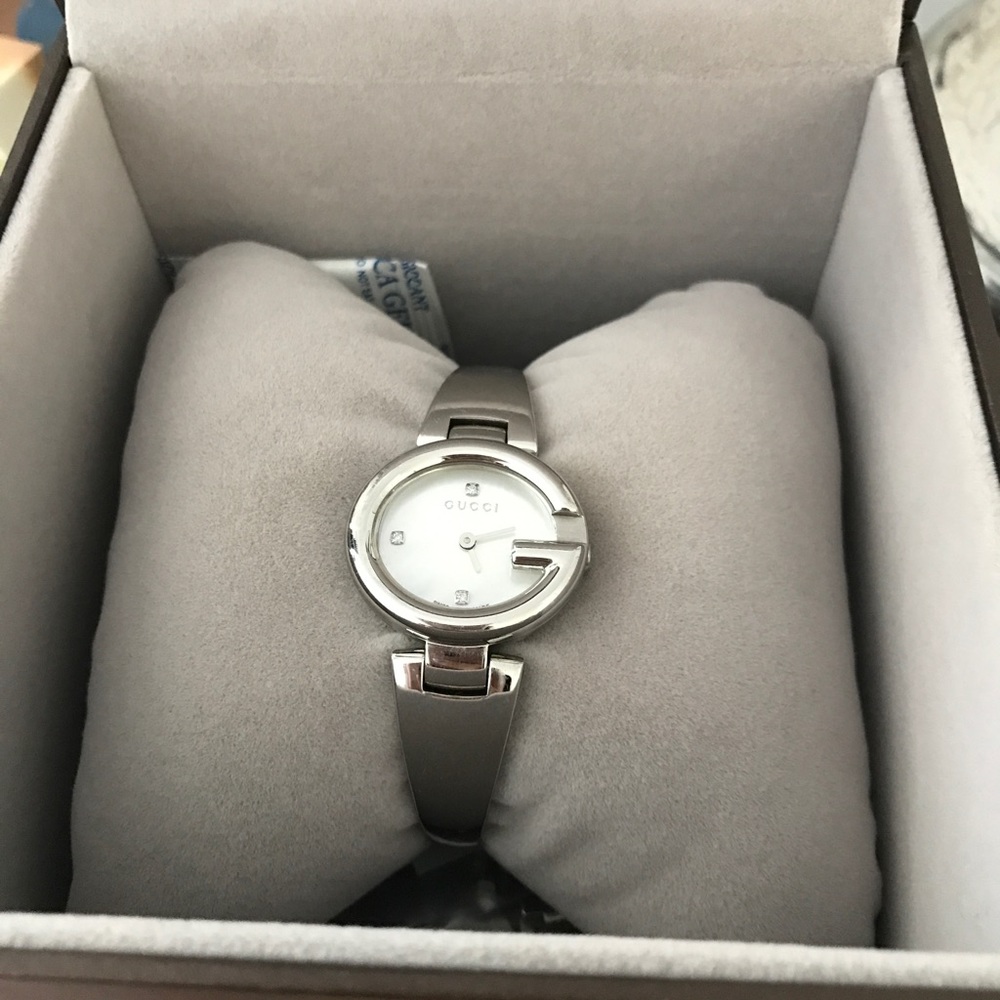 **SOLD** Authentic Gucci watch - Picture 1 of 4